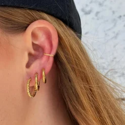 Isobel Hoops